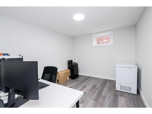 4901 51 Street, Valleyview, AB - Indoor Photo Showing Office