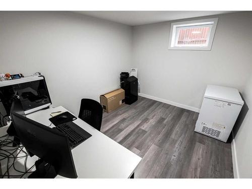 4901 51 Street, Valleyview, AB - Indoor Photo Showing Office