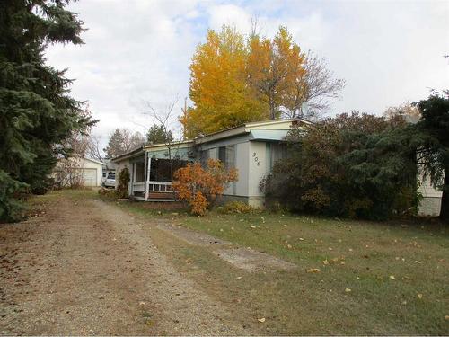 306 7Th Avenue Se, Manning, AB - Outdoor