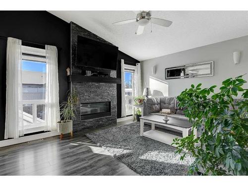 11425 73 Avenue, Grande Prairie, AB - Indoor Photo Showing Living Room With Fireplace