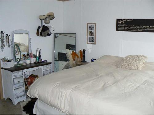 19418 730 Township, High Prairie, AB - Indoor Photo Showing Bedroom