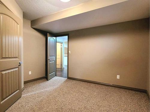 11041 66 Avenue North, Grande Prairie, AB - Indoor Photo Showing Other Room