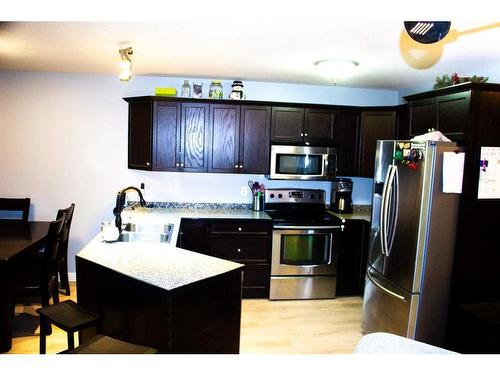 11307 91 Street, Peace River, AB - Indoor Photo Showing Kitchen