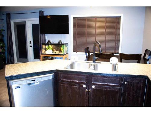 11307 91 Street, Peace River, AB - Indoor Photo Showing Kitchen With Double Sink