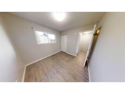 7852 Cedarwood Park, Grande Prairie, AB 