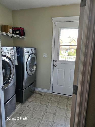 3 Pinnacle Boulevard, Grande Prairie, AB - Indoor Photo Showing Laundry Room