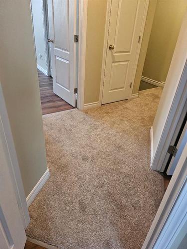 3 Pinnacle Boulevard, Grande Prairie, AB - Indoor Photo Showing Other Room