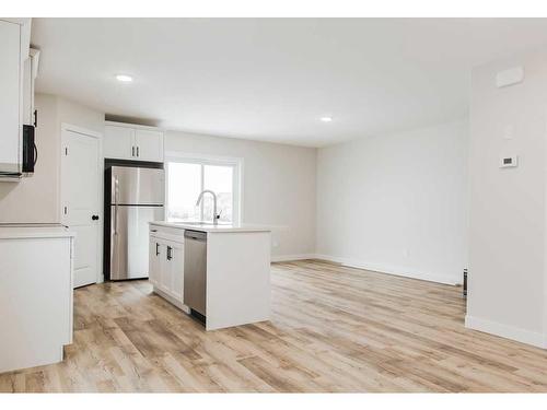 11445 95 Street, Clairmont, AB - Indoor Photo Showing Kitchen With Stainless Steel Kitchen