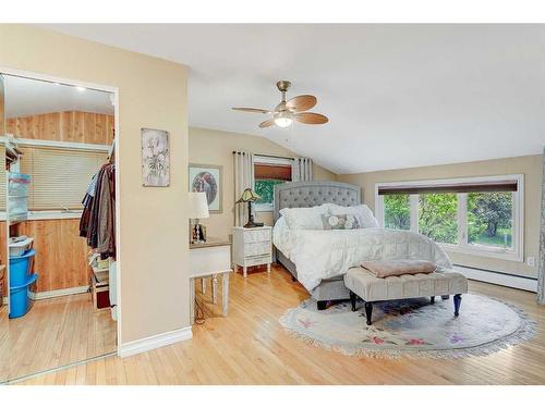 9906 105 Avenue, Grande Prairie, AB - Indoor Photo Showing Bedroom