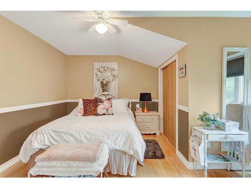 9906 105 Avenue, Grande Prairie, AB - Indoor Photo Showing Bedroom