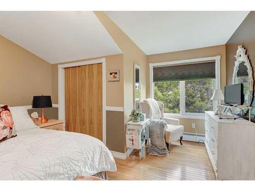 9906 105 Avenue, Grande Prairie, AB - Indoor Photo Showing Bedroom