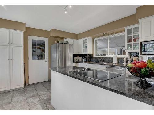 9906 105 Avenue, Grande Prairie, AB - Indoor Photo Showing Kitchen