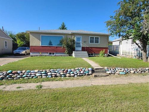 9814 95 Avenue, Peace River, AB - Outdoor