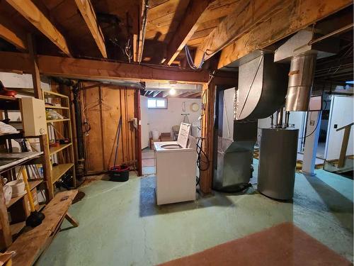 9814 95 Avenue, Peace River, AB - Indoor Photo Showing Basement