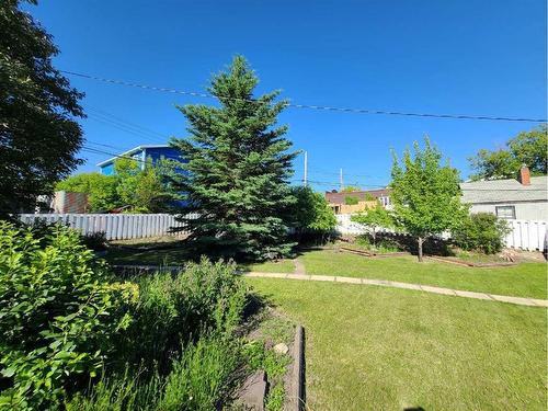 9814 95 Avenue, Peace River, AB - Outdoor