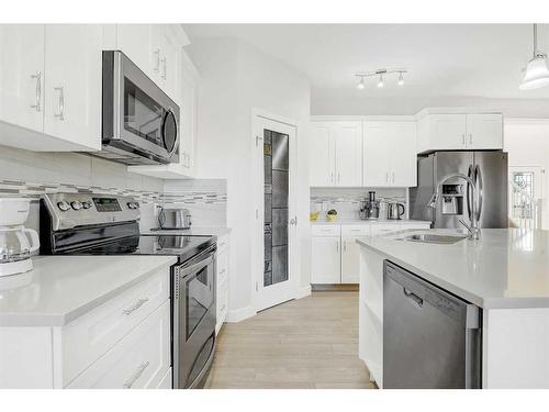 10414 135 Avenue, Grande Prairie, AB - Indoor Photo Showing Kitchen