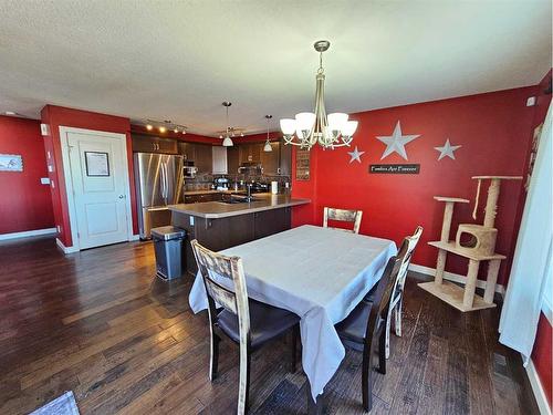 9539 92 Street, Wembley, AB - Indoor Photo Showing Dining Room