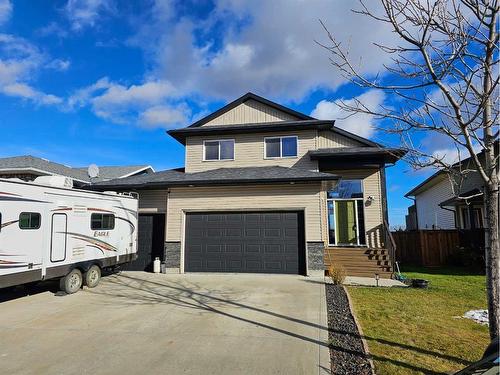 9539 92 Street, Wembley, AB - Outdoor With Facade