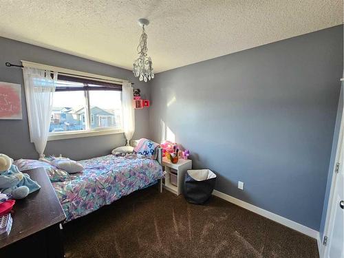 9539 92 Street, Wembley, AB - Indoor Photo Showing Bedroom