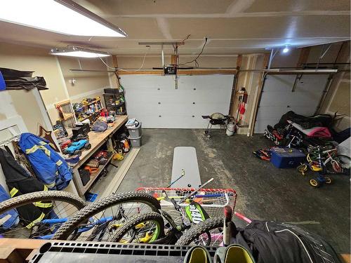 9539 92 Street, Wembley, AB - Indoor Photo Showing Garage