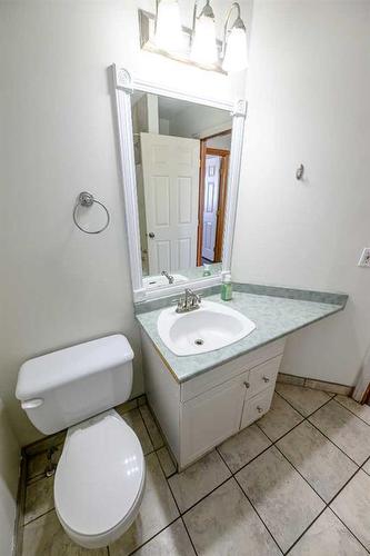 8942 64 Avenue, Grande Prairie, AB - Indoor Photo Showing Bathroom