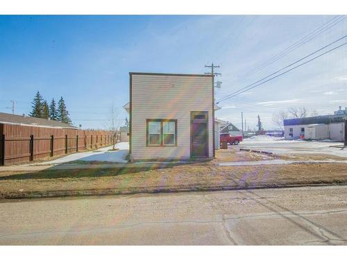 9905 99 Avenue, Sexsmith, AB - Outdoor