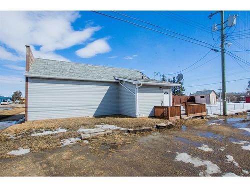 9905 99 Avenue, Sexsmith, AB - Outdoor