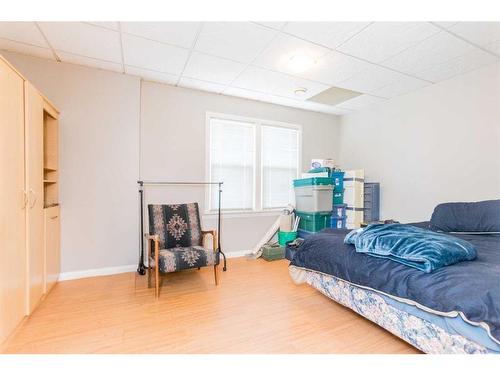 9905 99 Avenue, Sexsmith, AB - Indoor Photo Showing Bedroom