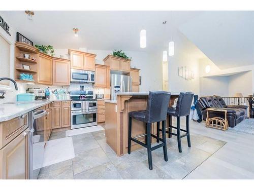 7325 88 Street, Grande Prairie, AB - Indoor Photo Showing Kitchen