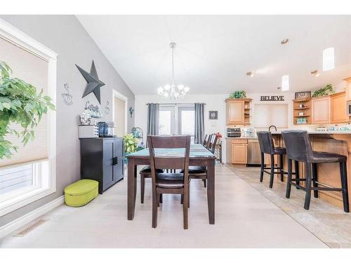 7325 88 Street, Grande Prairie, AB - Indoor Photo Showing Dining Room