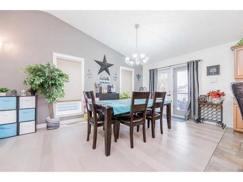 7325 88 Street, Grande Prairie, AB - Indoor Photo Showing Dining Room