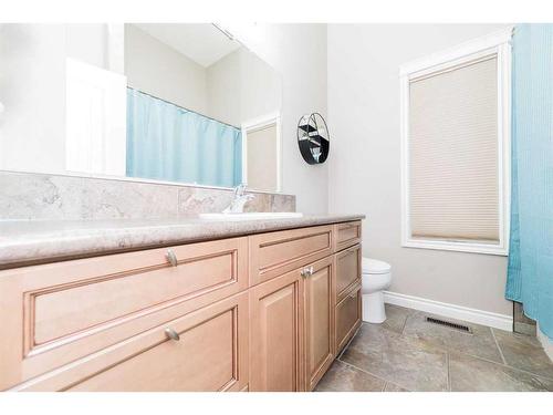 7325 88 Street, Grande Prairie, AB - Indoor Photo Showing Bathroom