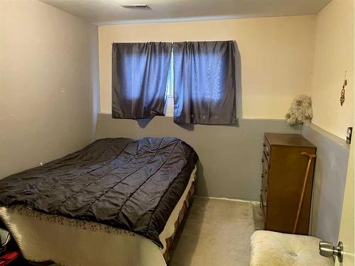 4706 55 Street, Grimshaw, AB - Indoor Photo Showing Bedroom