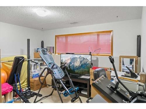 7833 Mission Heights Drive, Grande Prairie, AB - Indoor Photo Showing Gym Room