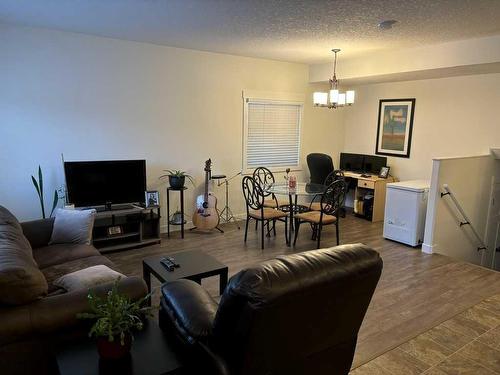 11550 73 Avenue, Grande Prairie, AB - Indoor Photo Showing Living Room