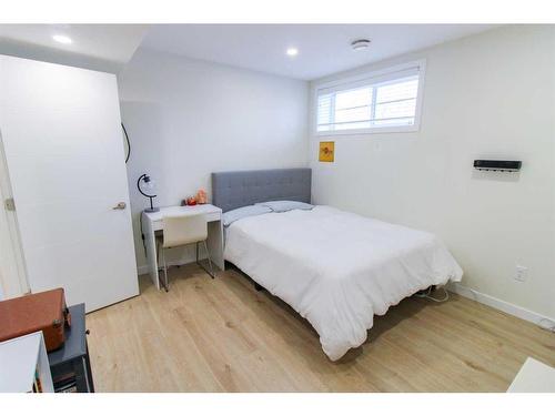 10402 135 Avenue, Grande Prairie, AB - Indoor Photo Showing Bedroom