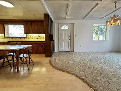 5015 46 Street, Valleyview, AB - Indoor Photo Showing Dining Room