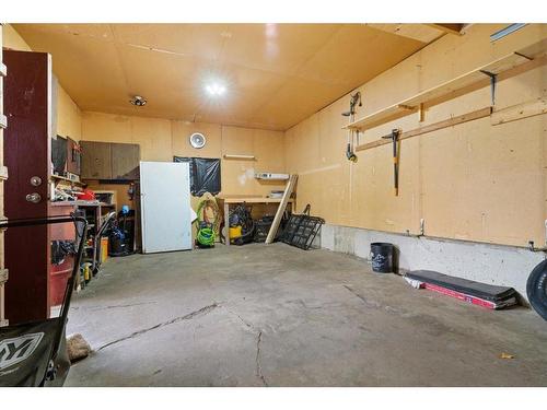 11709 95 Street, Grande Prairie, AB - Indoor Photo Showing Garage