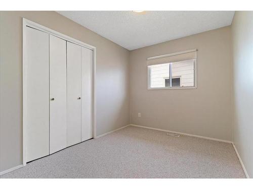 11709 95 Street, Grande Prairie, AB - Indoor Photo Showing Other Room