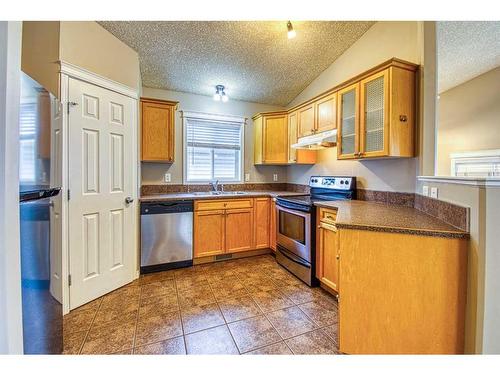 7141 114A Street, Grande Prairie, AB - Indoor Photo Showing Kitchen With Double Sink