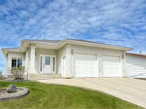 513 1St B Street Sw, Falher, AB - Outdoor