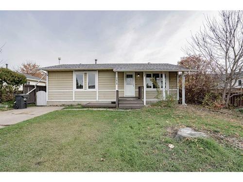 7413 98B St, Peace River, AB - Outdoor