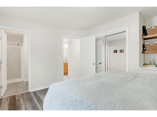 9514 91 Street, Grande Prairie, AB - Indoor Photo Showing Bedroom