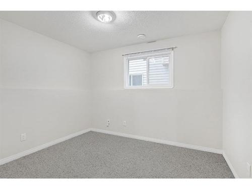 9514 91 Street, Grande Prairie, AB - Indoor Photo Showing Other Room