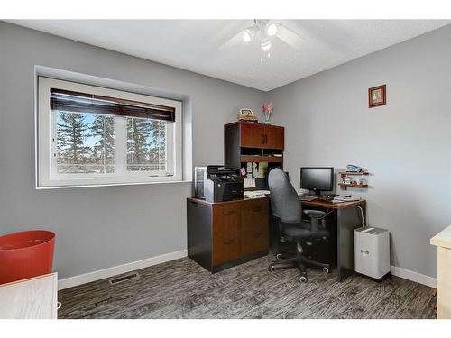 821050 Hwy 732, Rural Fairview No. 136, M.D. Of, AB - Indoor Photo Showing Office