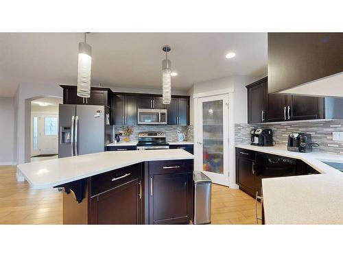 11329 62 Avenue, Grande Prairie, AB - Indoor Photo Showing Kitchen With Upgraded Kitchen