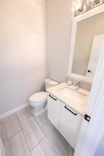 8518 71A Avenue, Grande Prairie, AB - Indoor Photo Showing Bathroom