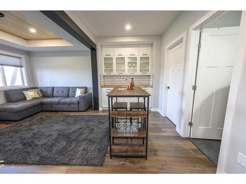 8518 71A Avenue, Grande Prairie, AB - Indoor Photo Showing Living Room