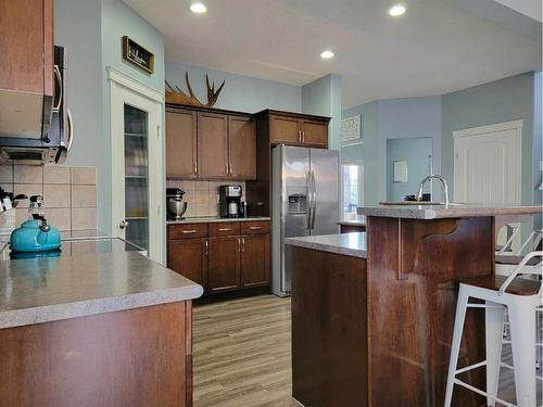 8542 69 Avenue, Grande Prairie, AB - Indoor Photo Showing Kitchen