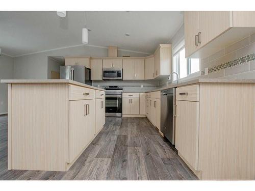 131-11850 84 Avenue, Grande Prairie, AB - Indoor Photo Showing Kitchen